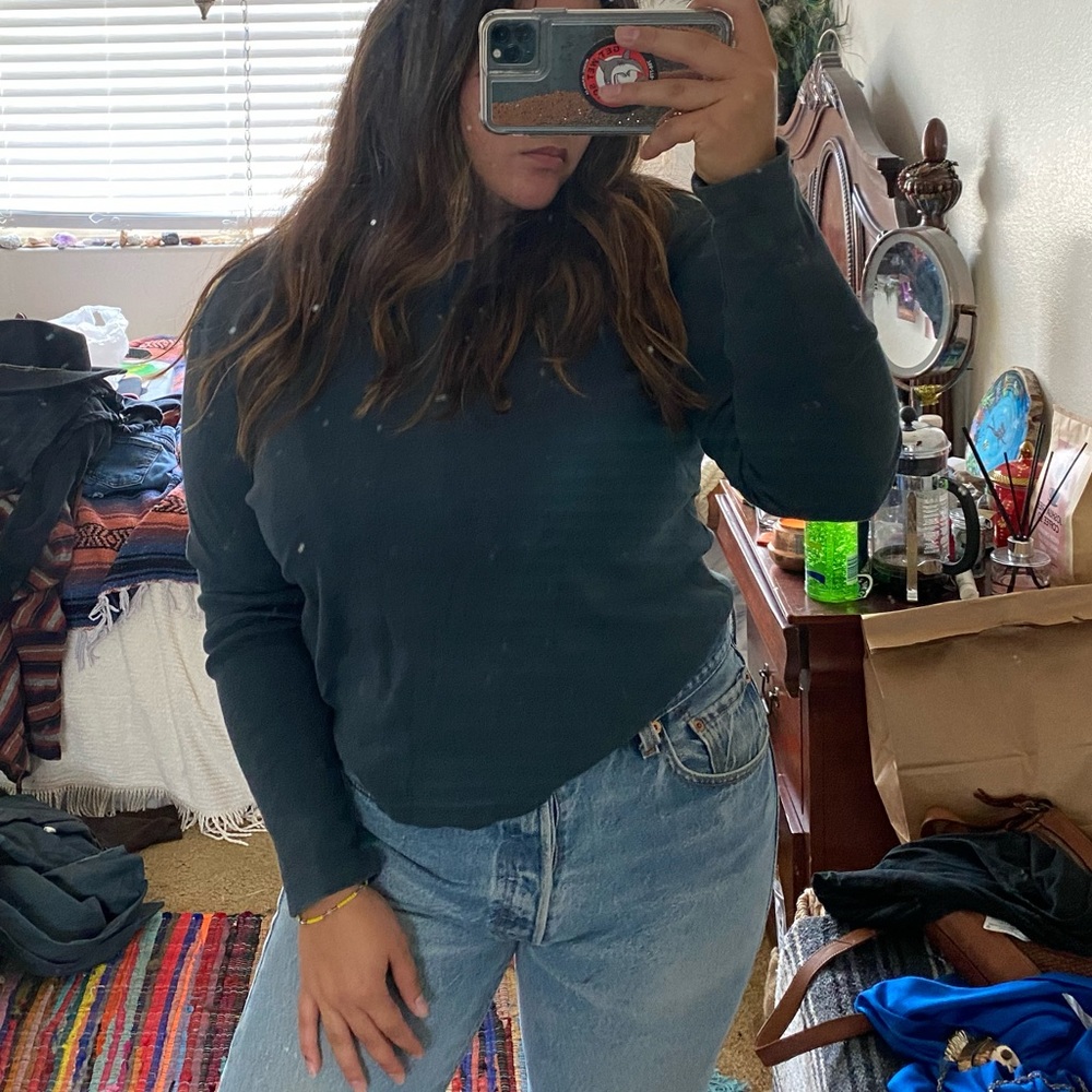 SOLD Liz wear comping long sleeve